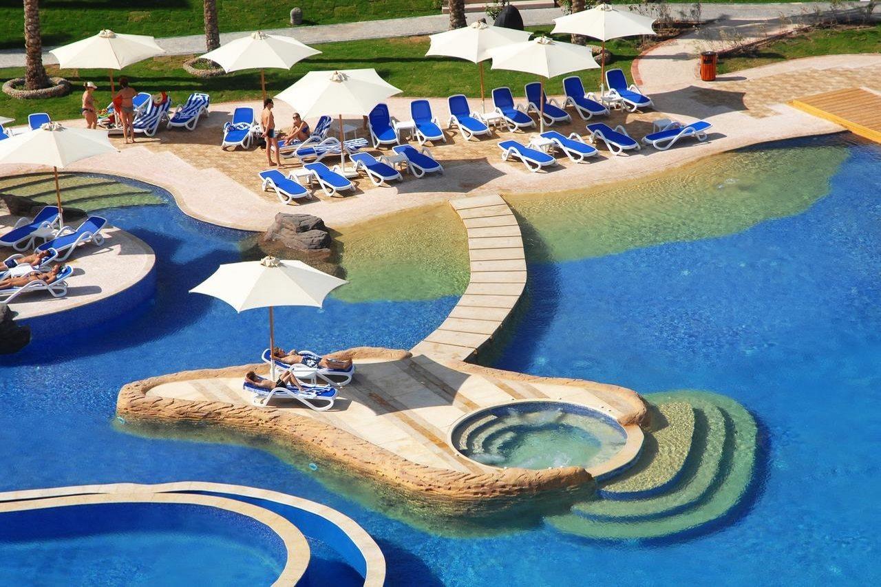 Готель Tropitel Sahl Hasheesh Хургада Екстер'єр фото The swimming pool at the hotel