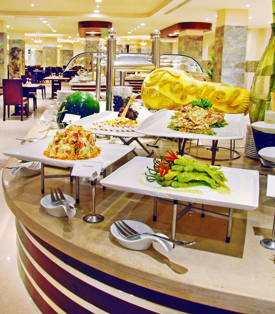 Готель Tropitel Sahl Hasheesh Хургада Екстер'єр фото A salad bar