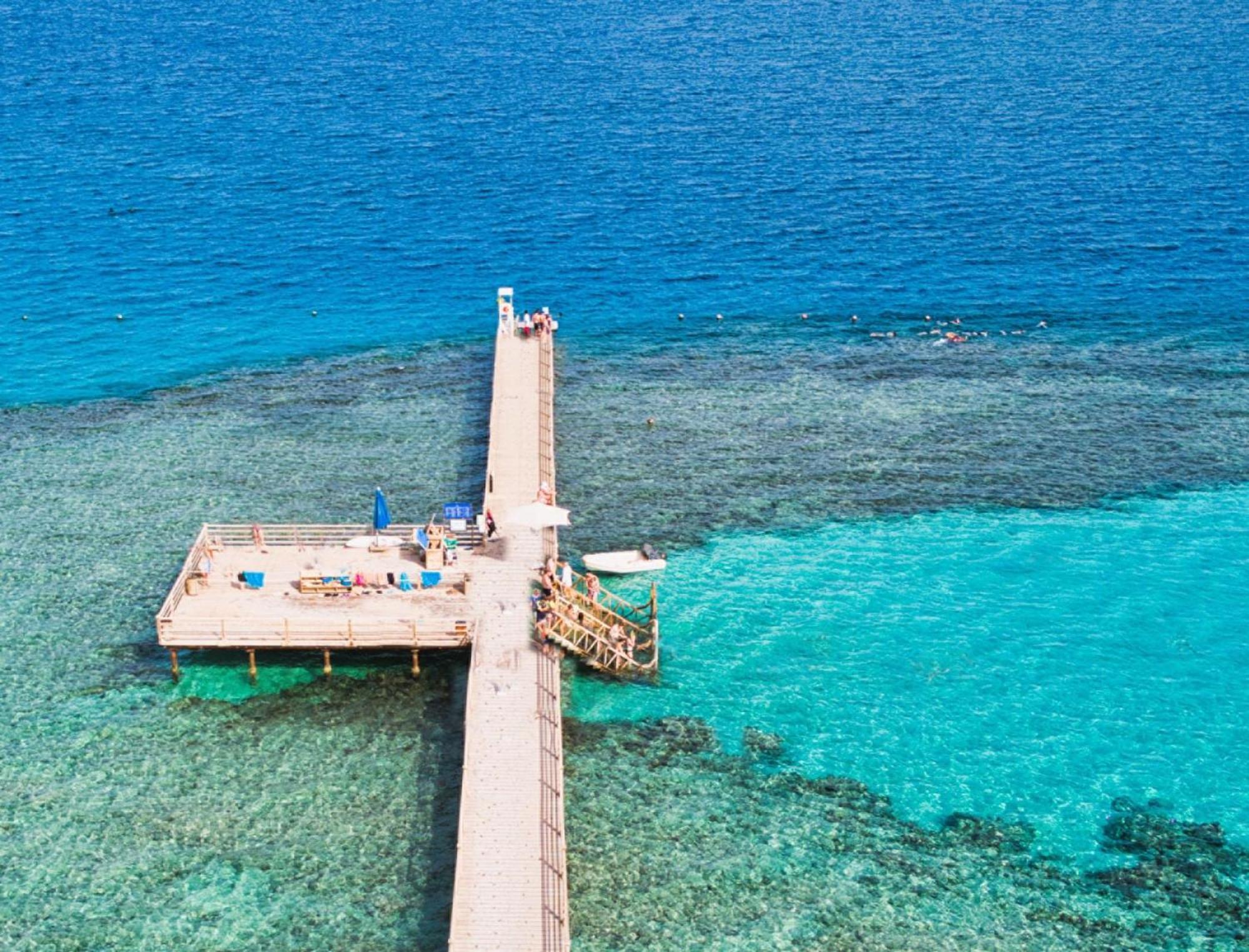 Готель Tropitel Sahl Hasheesh Хургада Екстер'єр фото Aerial view of the pier at the island of Culebra